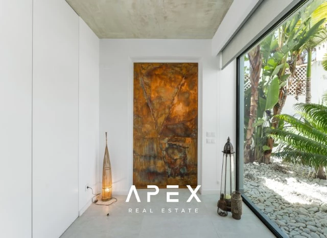 Four Bedroom Villa Views over Ria Formosa
