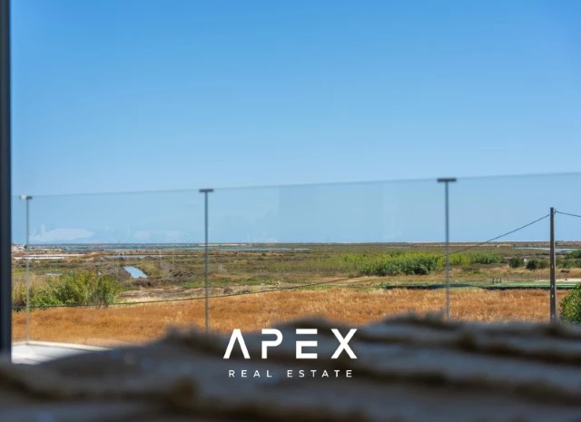 Four Bedroom Villa Views over Ria Formosa