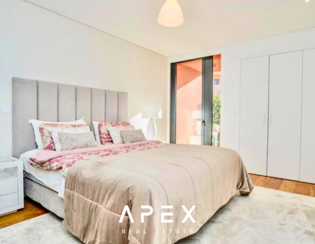 One Bedroom in One Vilamoura walking distance to the beach \ Pool \ Garage