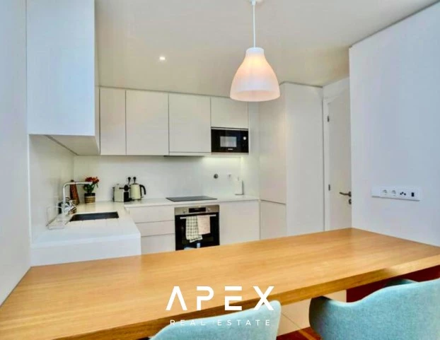One Bedroom in One Vilamoura walking distance to the beach \ Pool \ Garage