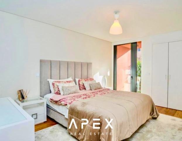One Bedroom in One Vilamoura walking distance to the beach \ Pool \ Garage