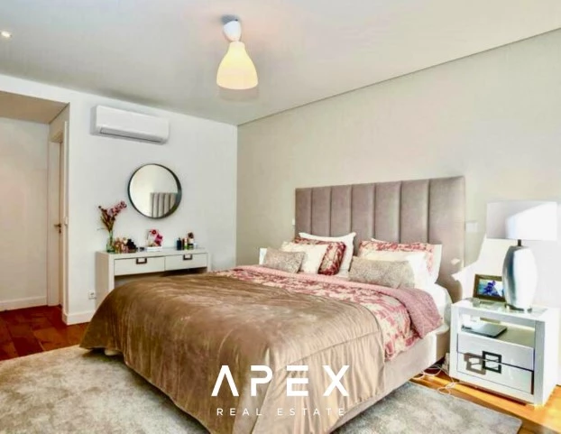 One Bedroom in One Vilamoura walking distance to the beach \ Pool \ Garage