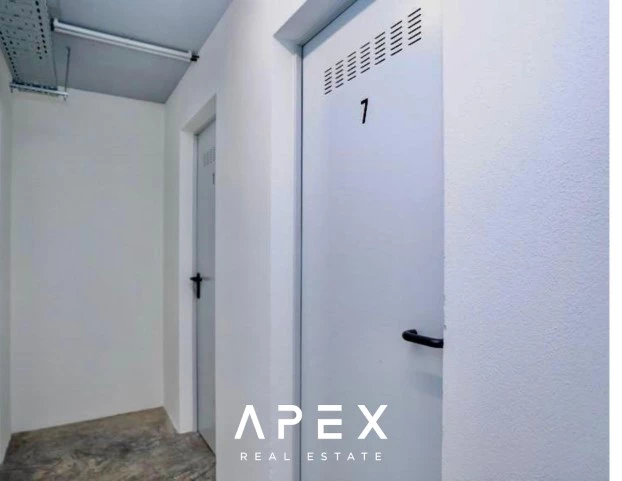 One Bedroom in One Vilamoura walking distance to the beach \ Pool \ Garage