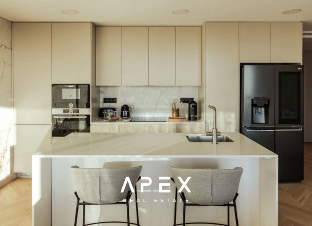Luxurious Two-Bedroom Apartment with Stunning Views
