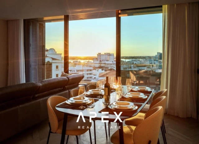 Luxurious Two-Bedroom Apartment with Stunning Views