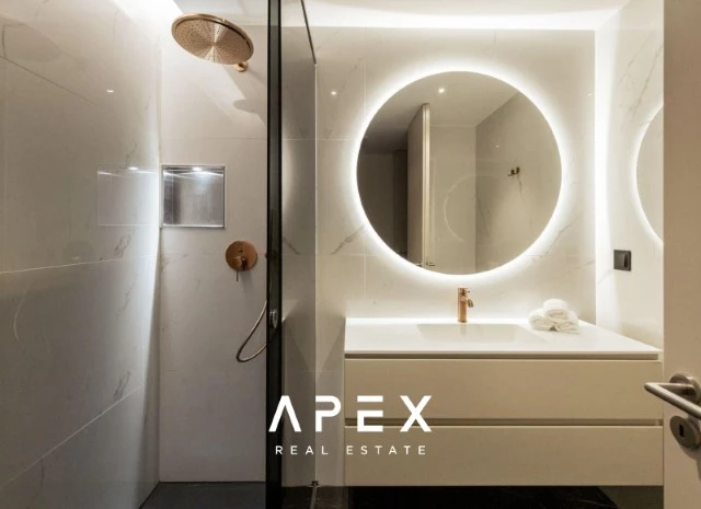 Luxurious Two-Bedroom Apartment with Stunning Views