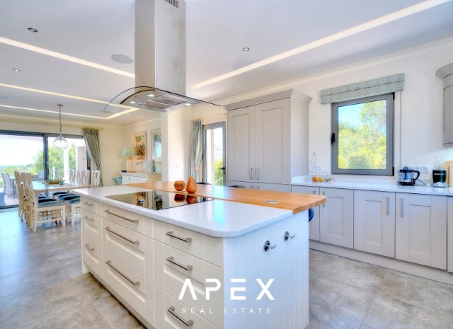 Luxury 5 Bedroom Villa with Private Orchard