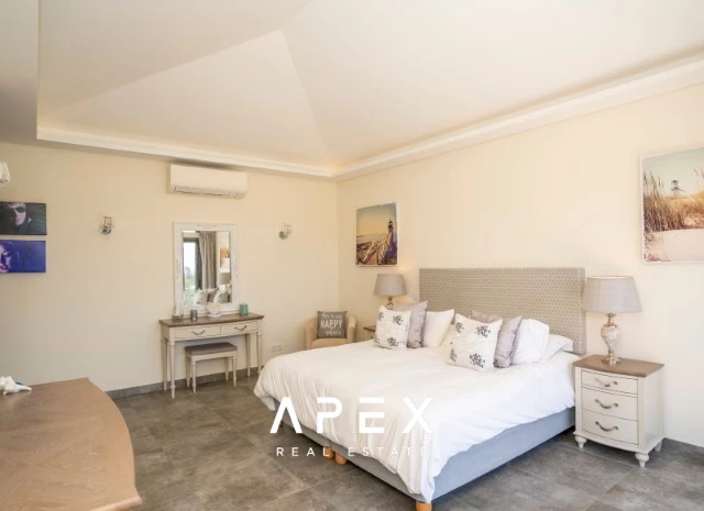 Luxury 5 Bedroom Villa with Private Orchard