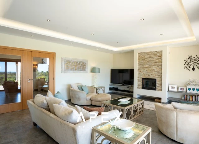 Luxury 5 Bedroom Villa with Private Orchard