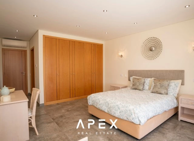 Luxury 5 Bedroom Villa with Private Orchard