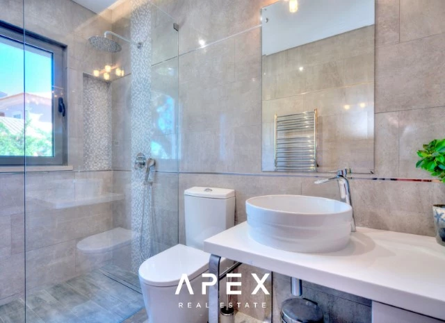 Luxury 5 Bedroom Villa with Private Orchard