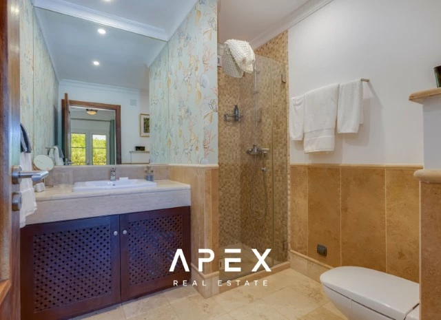Beautiful Three-Bedroom Townhouse in The Village Development Near Vale do Lobo