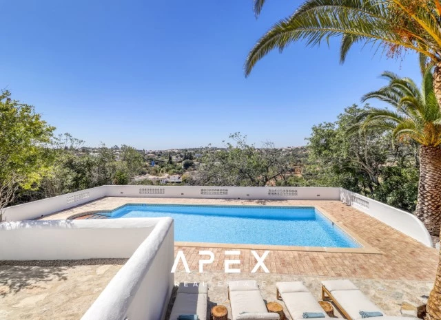 Stunning Recently Refurbished Quinta Four Bedroom in Goldra with breathtaking countryside view