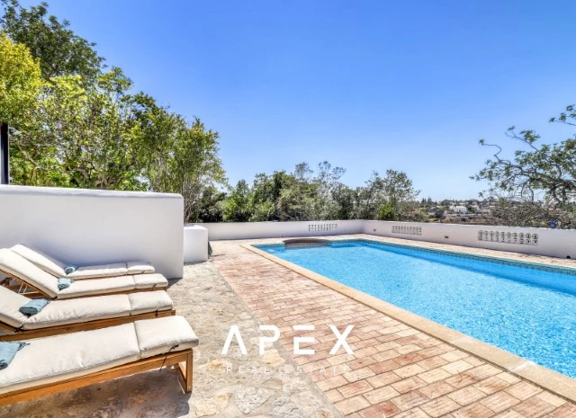Stunning Recently Refurbished Quinta Four Bedroom in Goldra with breathtaking countryside view