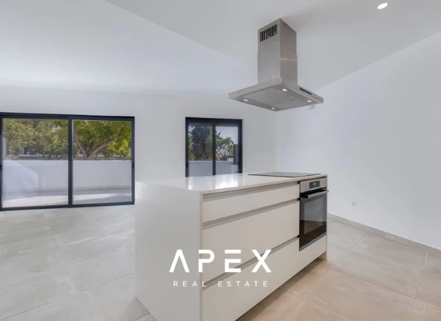 Two Bedroom duplex apartment with view of Ria Formosa