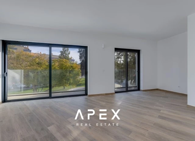 Two Bedroom duplex apartment with view of Ria Formosa