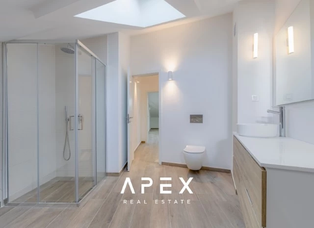 Two Bedroom duplex apartment with view of Ria Formosa