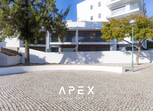 Two Bedroom duplex apartment with view of Ria Formosa