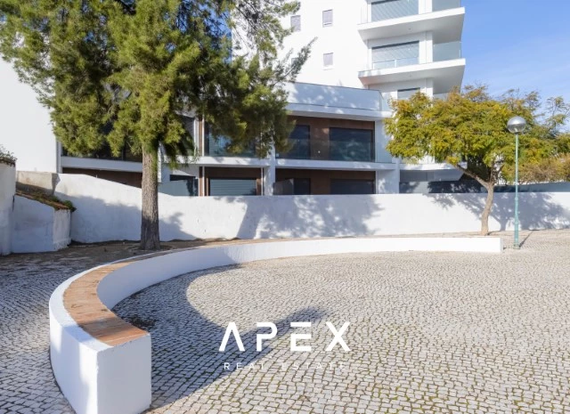Two Bedroom duplex apartment with view of Ria Formosa