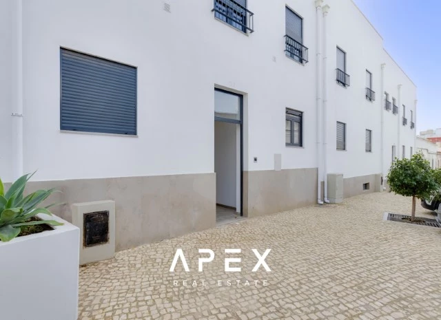 Two Bedroom duplex apartment with view of Ria Formosa