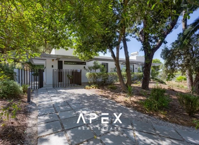 Two bedroom Villa in Vale Do Lobo surrounded by nature and beautiful landscape