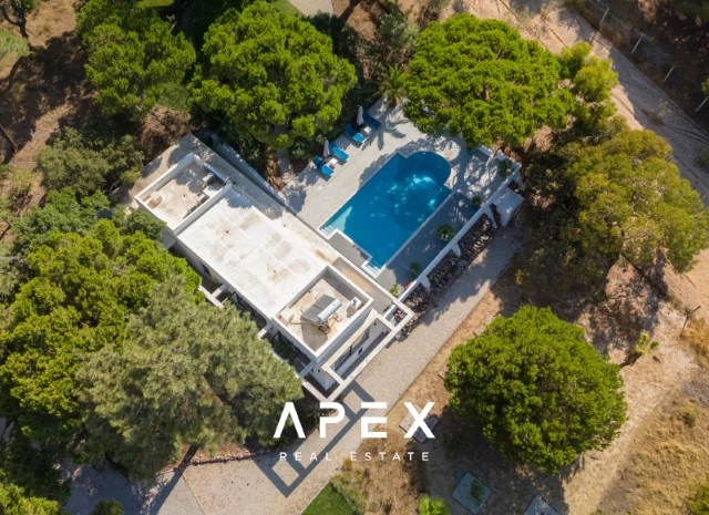 Two bedroom Villa in Vale Do Lobo surrounded by nature and beautiful landscape