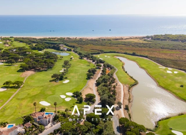 Two bedroom Villa in Vale Do Lobo surrounded by nature and beautiful landscape