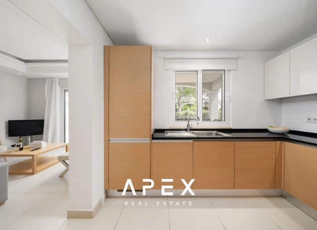 The Crest 4 Bedroom in Private Condominium with pool