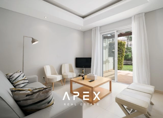 The Crest 4 Bedroom in Private Condominium with pool
