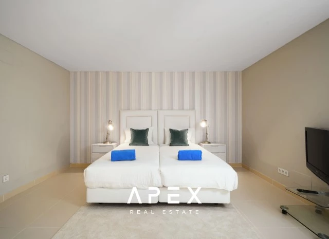 The Crest 4 Bedroom in Private Condominium with pool