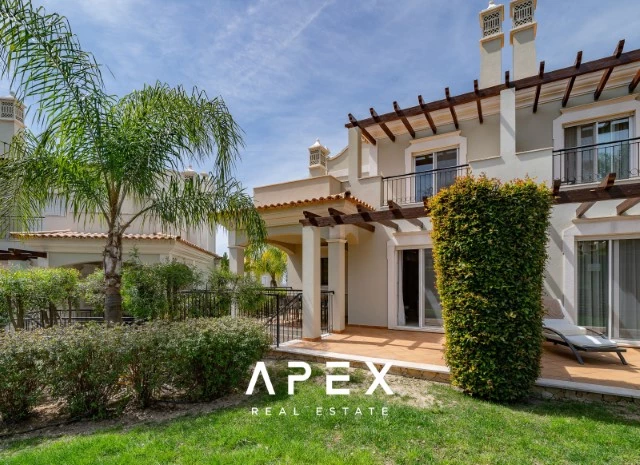 The Crest 4 Bedroom in Private Condominium with pool