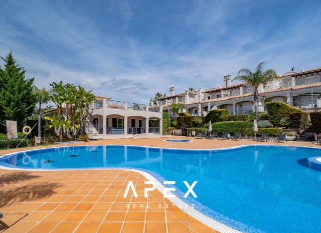 The Crest 4 Bedroom in Private Condominium with pool