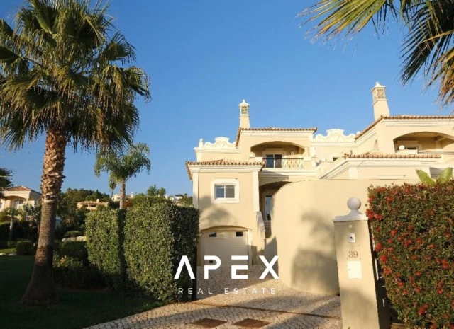 Four Bedroom Townhouse \ landscaped garden \ private pool \ Gated community