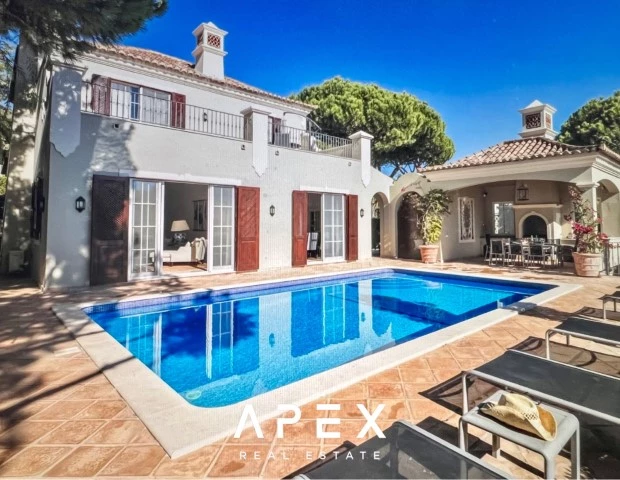 5 Bedroom villa in Quinta do Lago Modern Algarve Villa