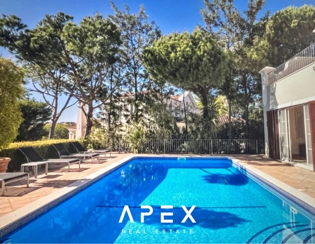 5 Bedroom villa in Quinta do Lago Modern Algarve Villa