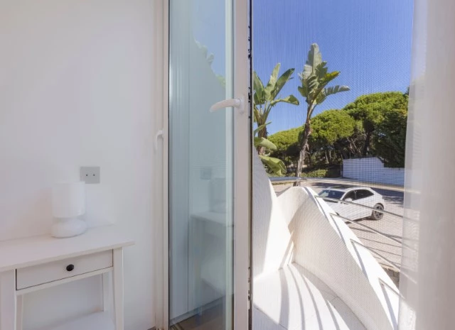 Two Bedroom Apartment with Hot Tub on the Roof | 200m walking distance to the beach
