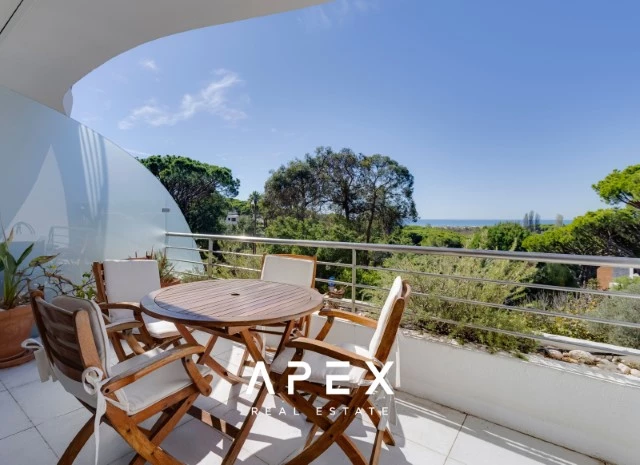 Two Bedroom Apartment with Hot Tub on the Roof | 200m walking distance to the beach