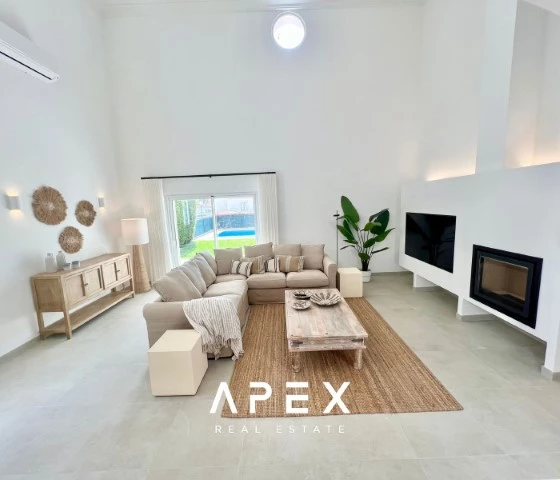 Three Bedroom Villa with private pool in Vale do Lobo walking distance to beach Available 12 Months from June