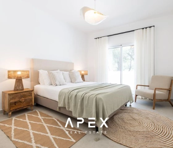 Three Bedroom Villa with private pool in Vale do Lobo walking distance to beach Available 12 Months from June
