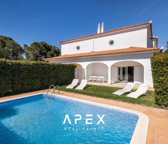 Three Bedroom Villa with private pool in Vale do Lobo walking distance to beach Available 12 Months from June