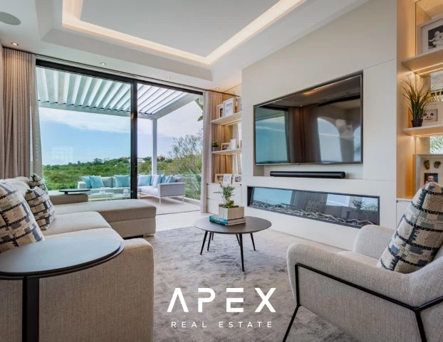 Five bedroom Villa with pool and stunning nature views to the sea