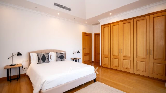 12 Month Long Term Rental | 5 Bedroom Villa in Quinta Do Lago
