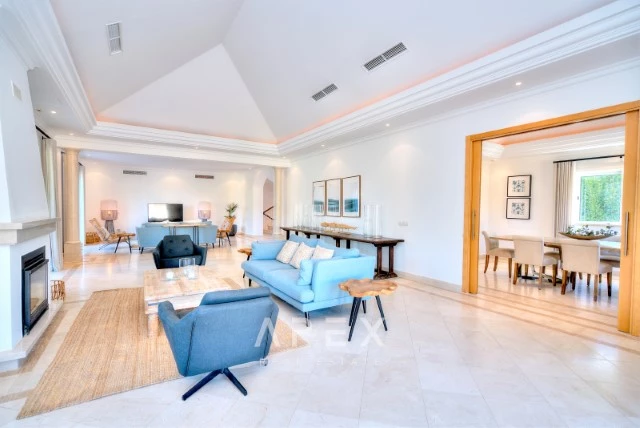12 Month Long Term Rental | 5 Bedroom Villa in Quinta Do Lago
