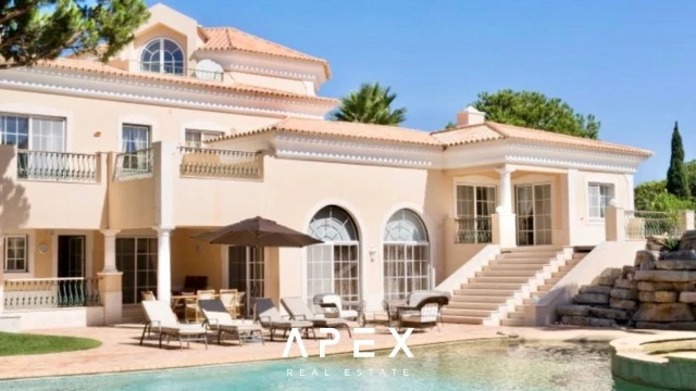 Quinta Do Lago | Atlantico | 12 Month Long Term Rental | Four bedroom luxury villa with tennis court, sauna and infinity pool
