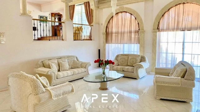 Quinta Do Lago | Atlantico | 12 Month Long Term Rental | Four bedroom luxury villa with tennis court, sauna and infinity pool