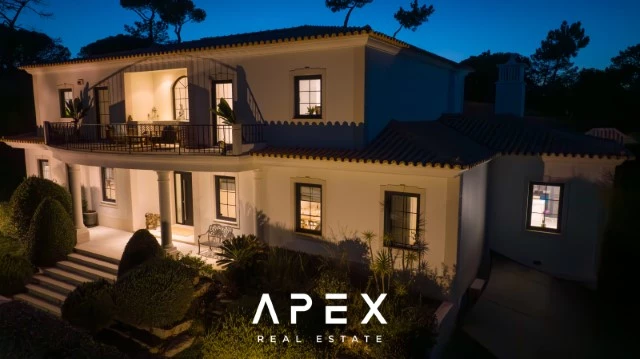 Luxurious 4 Bedroom Villa in Close Proximity to Quinta Do Lago