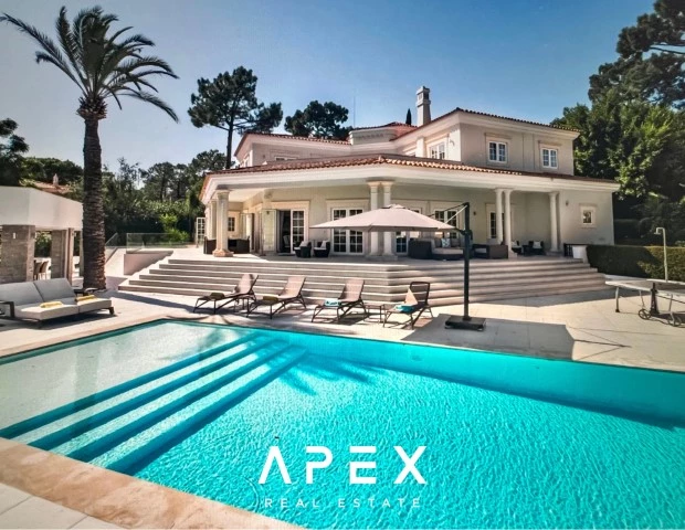 8 Bedroom Villa in Quinta do Lago Modern Villa