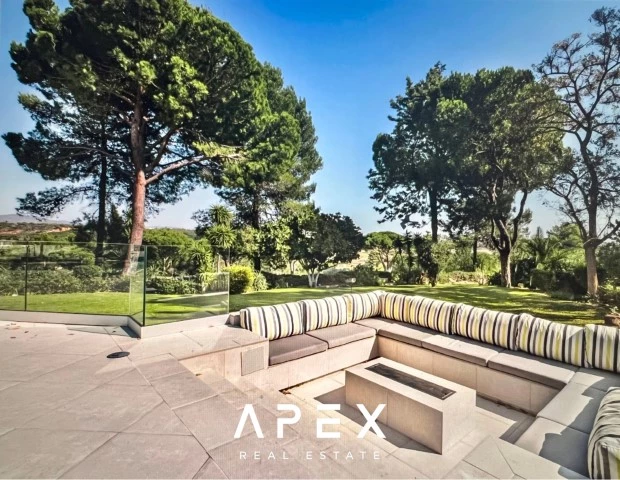 8 Bedroom Villa in Quinta do Lago Modern Villa