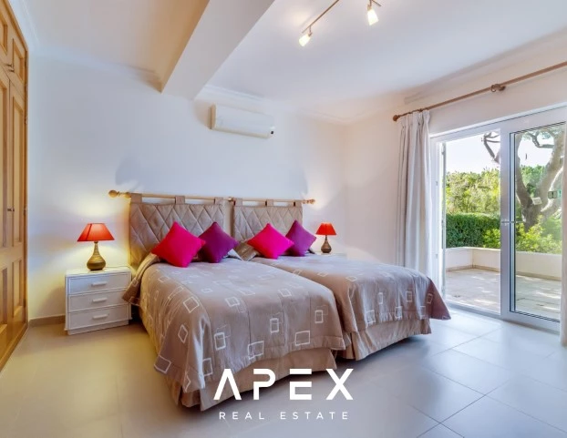 Luxury 4 Bed Villa in Vale Do Lobo close to Beach and Golf