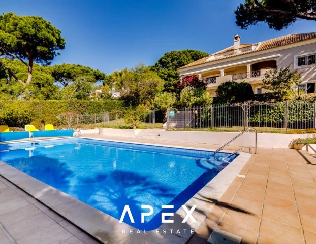 Luxury 4 Bed Villa in Vale Do Lobo close to Beach and Golf